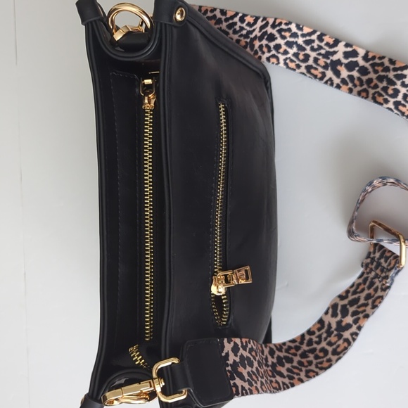 Black Faux Leather Crossbody Handbag With Leopard Strap - Picture 4 of 6
